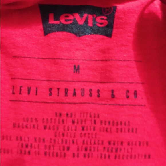 Red Levi's Tee - Picture 3 of 3